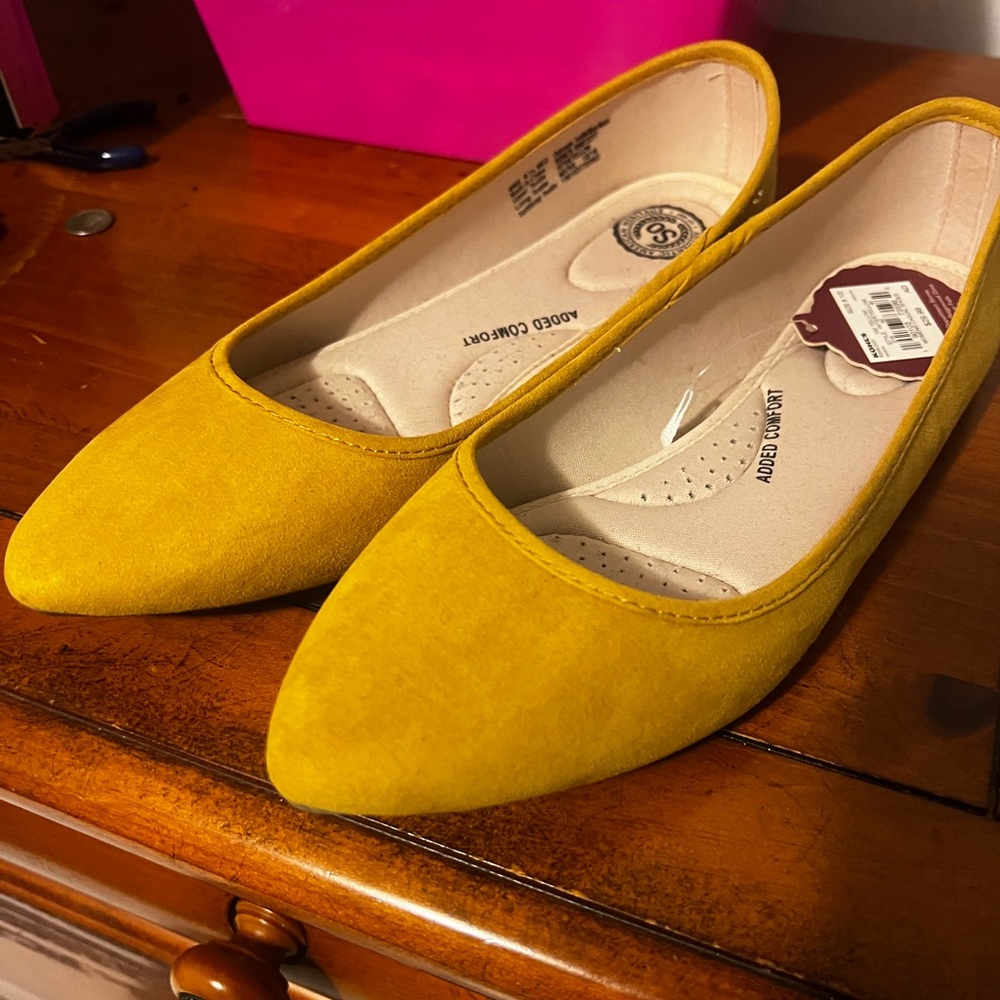 New!! Added Comfort Mustard Yellow Flats